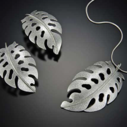 物販事業 / Merchandise