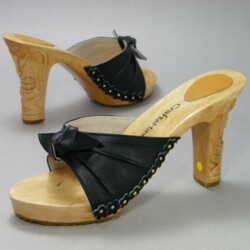 物販事業 / Merchandise